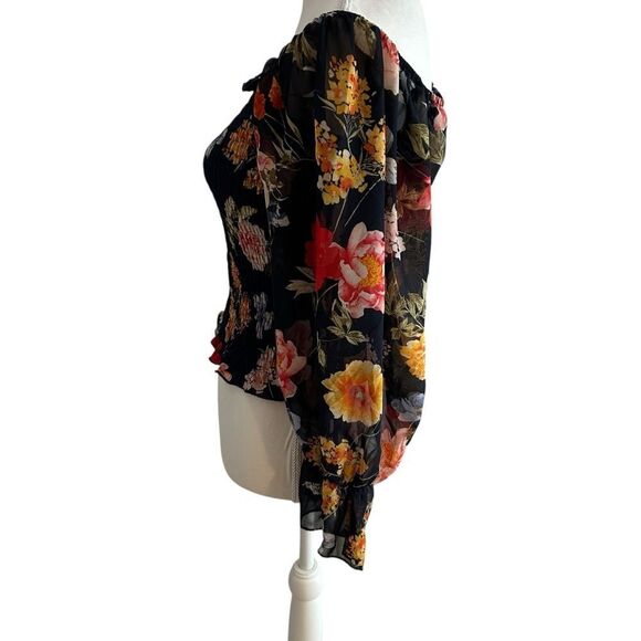 Lavish Sheer Smocked Floral Crop Blouse Size Small - Picture 2 of 4